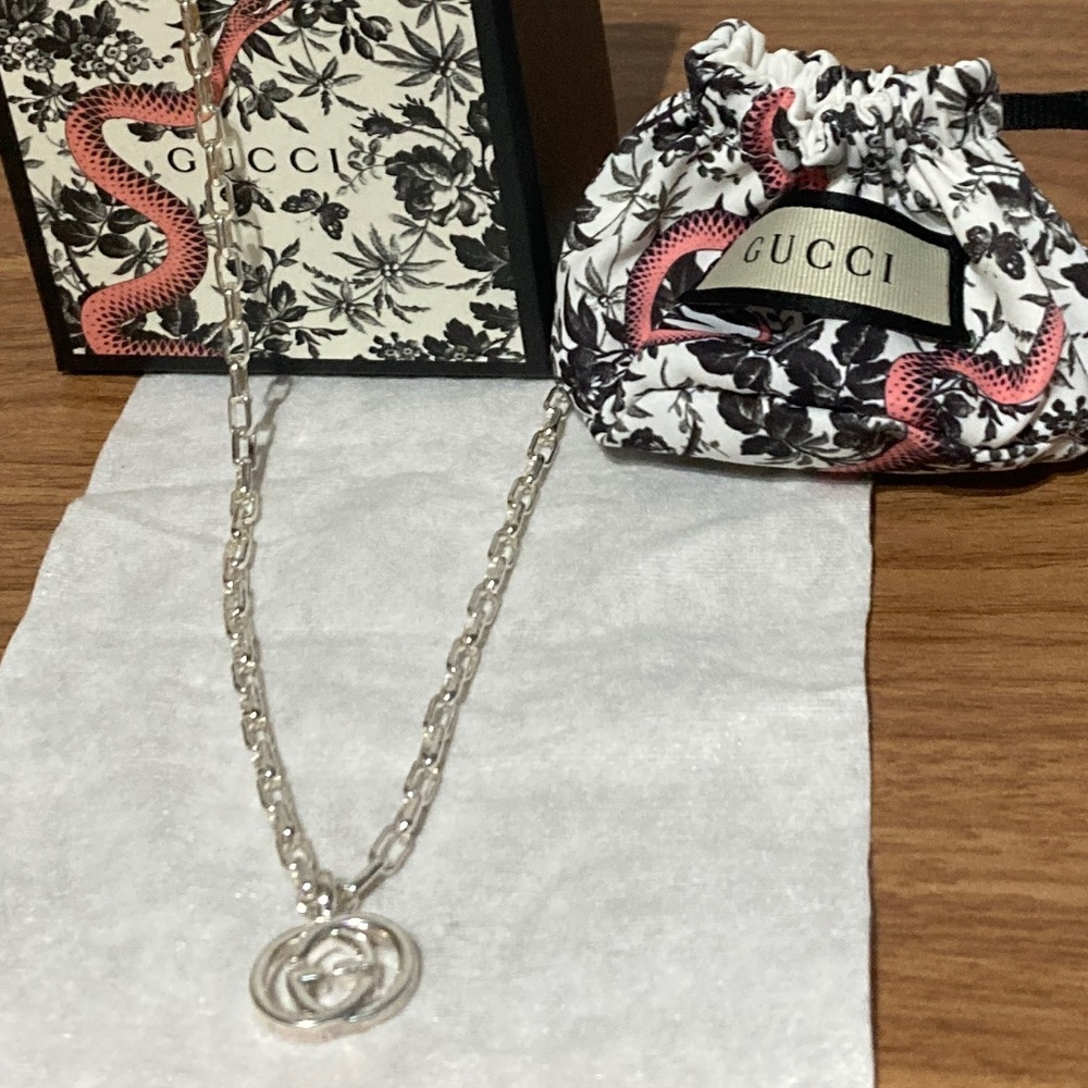 Authentic 925 sterling silver gucci interlocking GG NWOT